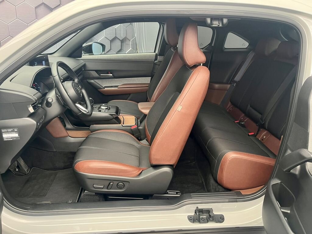 Mazda MX-30 SUV / Terénní 0,0 107 kw