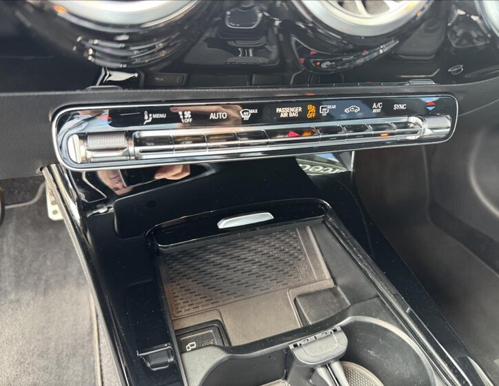 Mercedes-Benz CLA 16