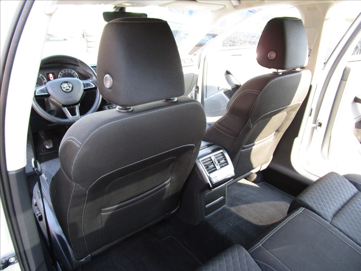 Škoda Superb Sedan / Limuzína 2,0 l 110 kw