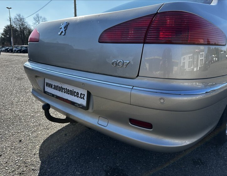 Peugeot 607 Sedan 2,0 l 100 kw