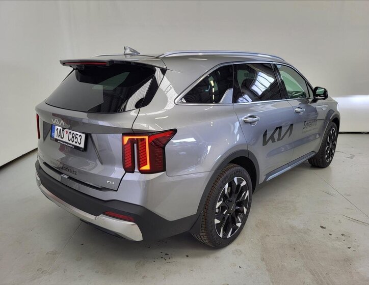 KIA Sorento SUV / Terénní 2,2 l 142 kw