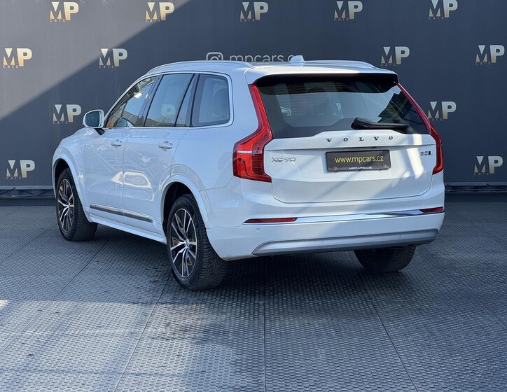 Volvo XC90 SUV / Terénní 2,0 l 173 kw