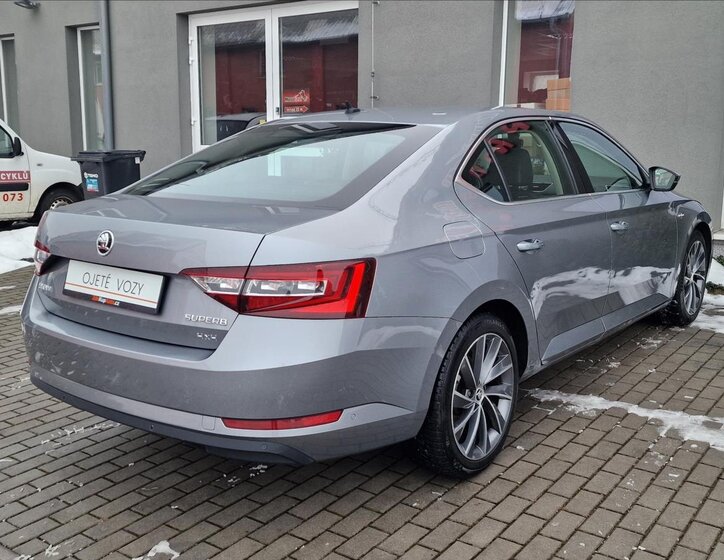 Škoda Superb Liftback 2,0 l 140 kw