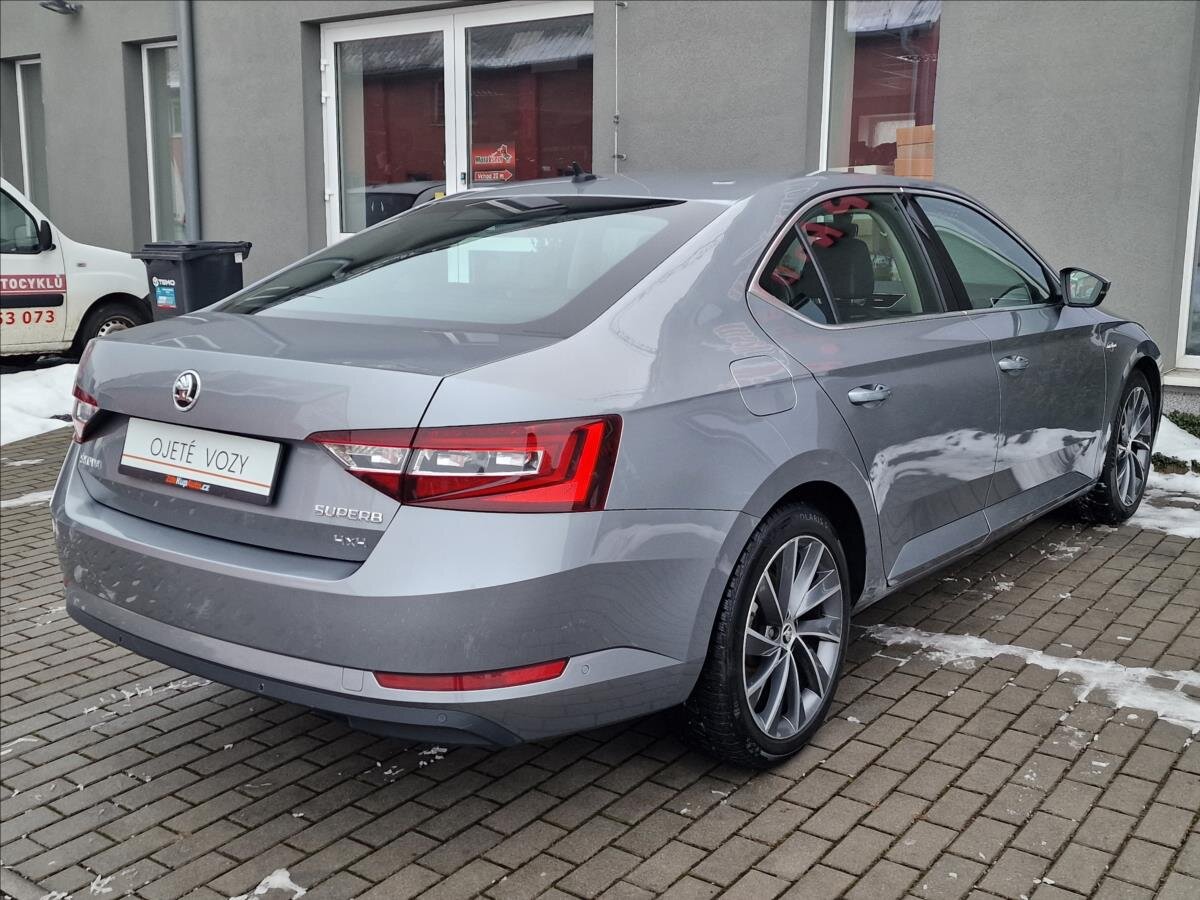 Škoda Superb Liftback 2,0 l 140 kw