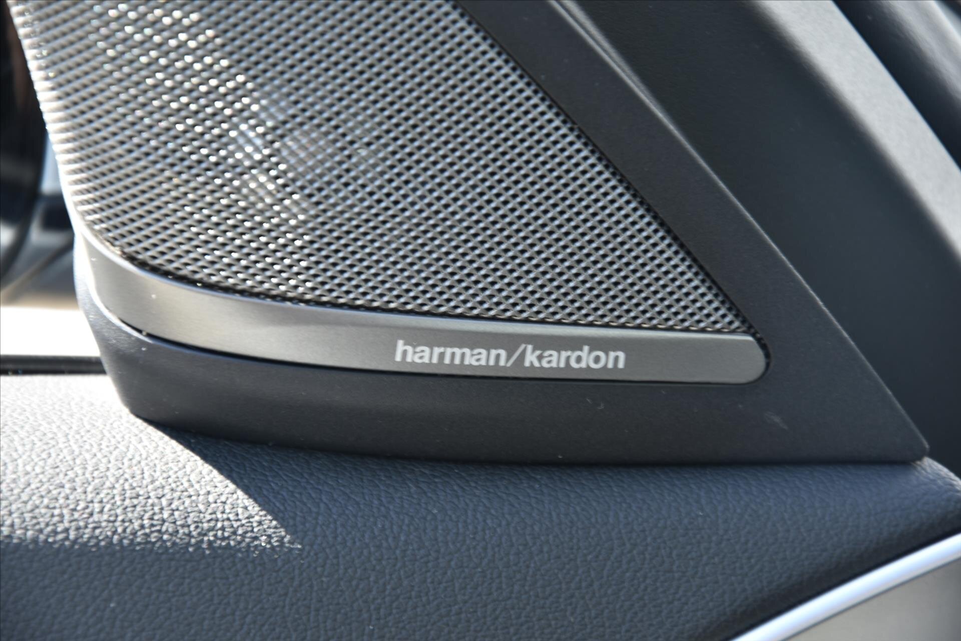 BMW Řada 5 Sedan / Limuzína 3,0 l 250 kw