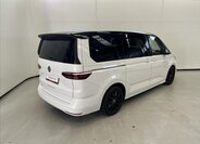 Volkswagen Multivan 2