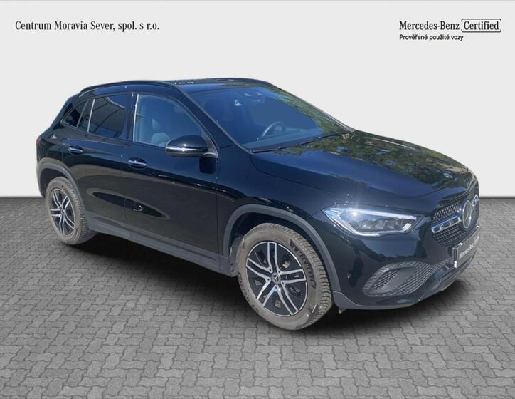 Mercedes-Benz GLA 7