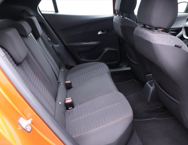 Peugeot 2008 SUV 1,2 l 74 kw