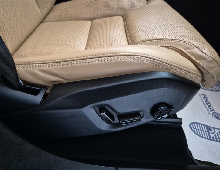 Volvo XC90 SUV / Terénní 2,0 l 180 kw