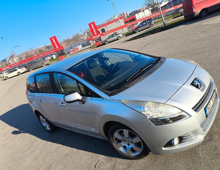 Peugeot 5008 MPV 0,0 0