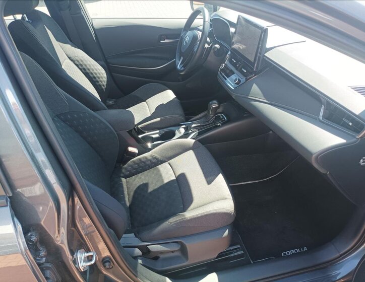 Toyota Corolla Kombi 2,0 l 112 kw