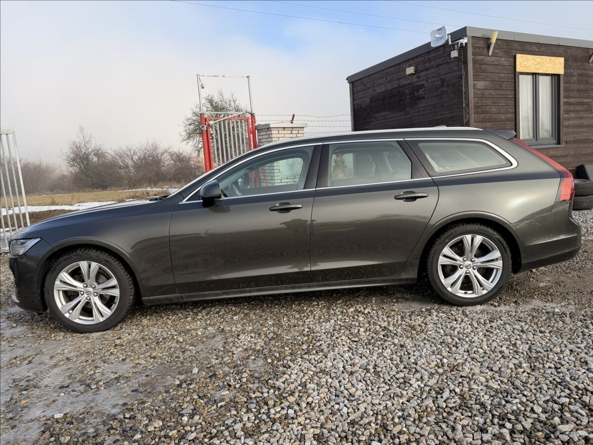 Volvo V90 Kombi 2,0 l 110 kw