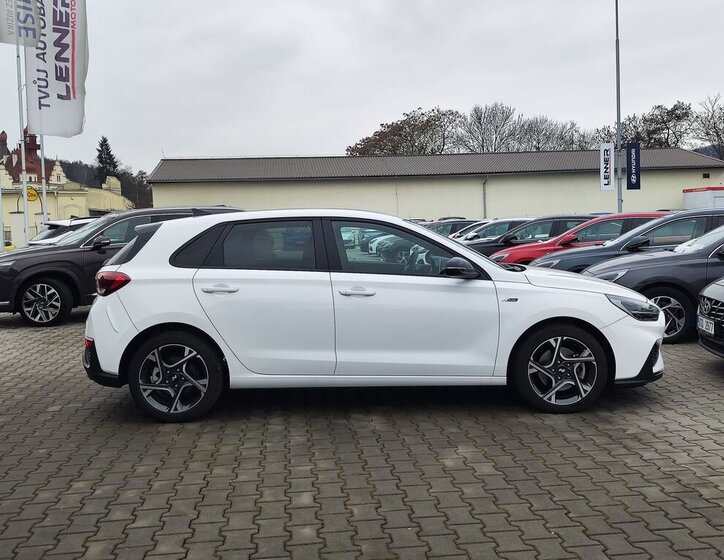 Hyundai i30 Hatchback 998,0 88 kw