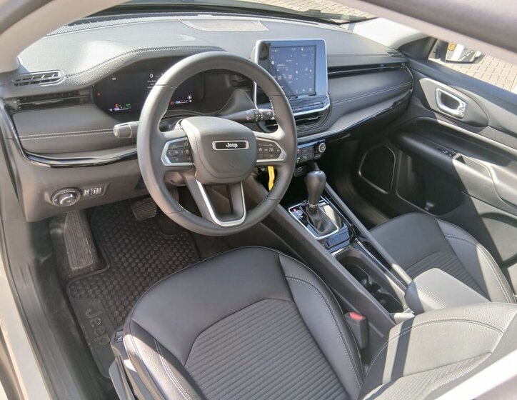 Jeep Compass SUV / Terénní 1,5 l 96 kw