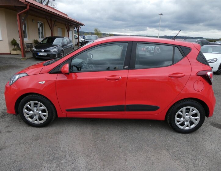 Hyundai i10 Hatchback 998,0 49 kw