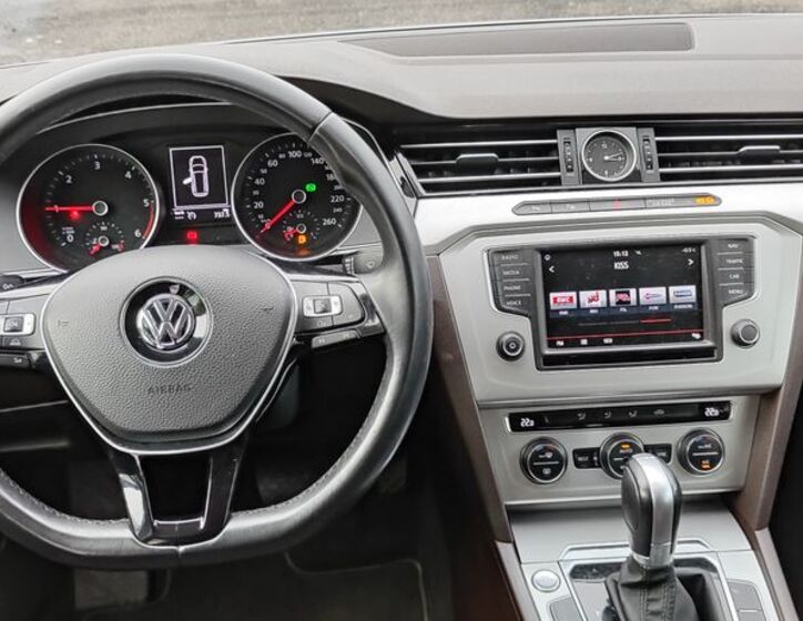 Volkswagen Passat 16