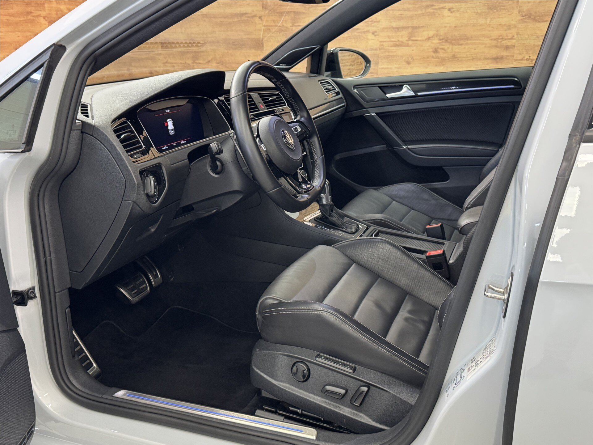 Volkswagen Golf Hatchback 2,0 l 228 kw