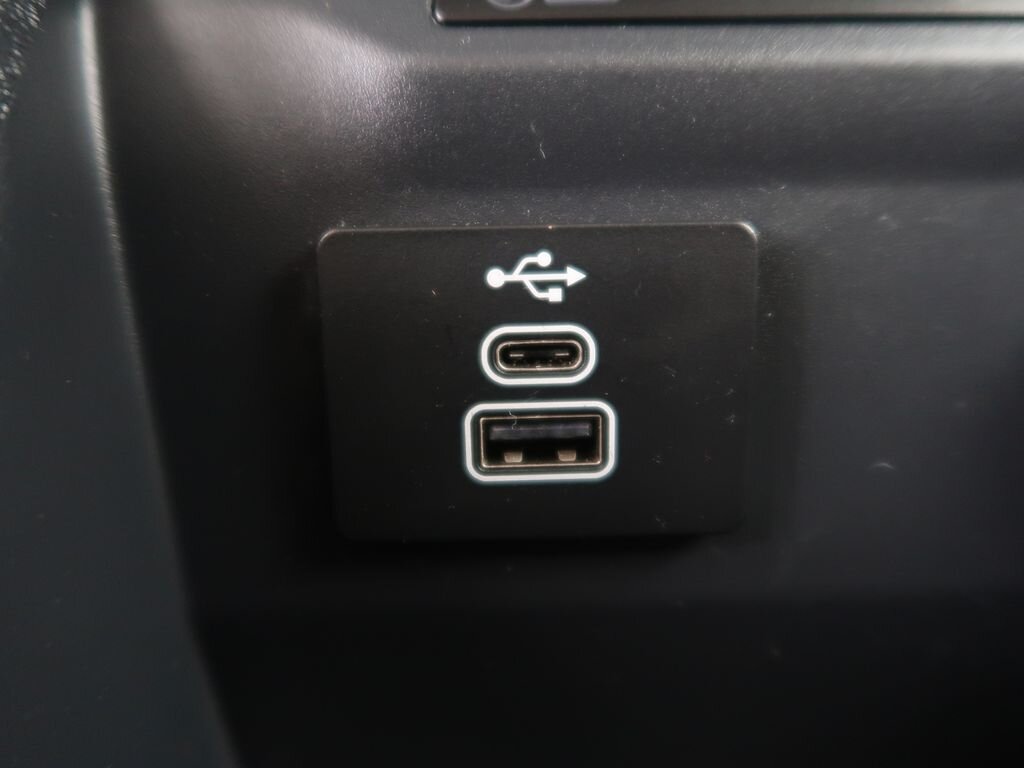 Ford Tourneo Courier VAN / Minibus 999,0 91 kw