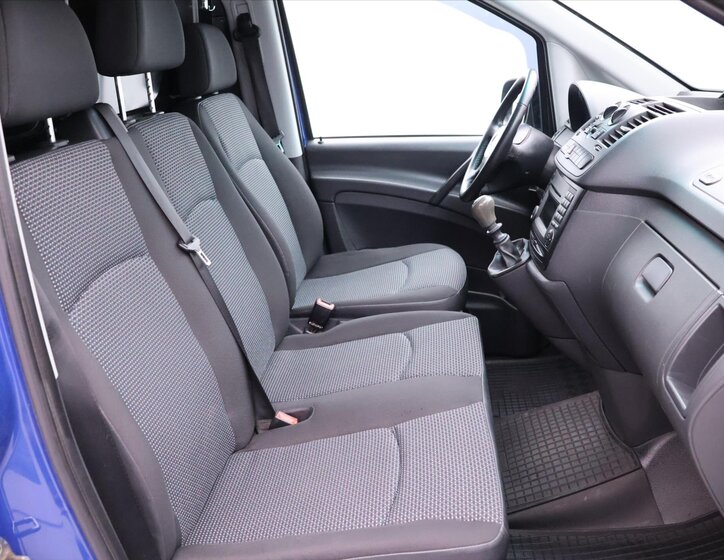 Mercedes-Benz Vito 11