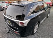 Mitsubishi Outlander SUV 2,3 l 110 kw
