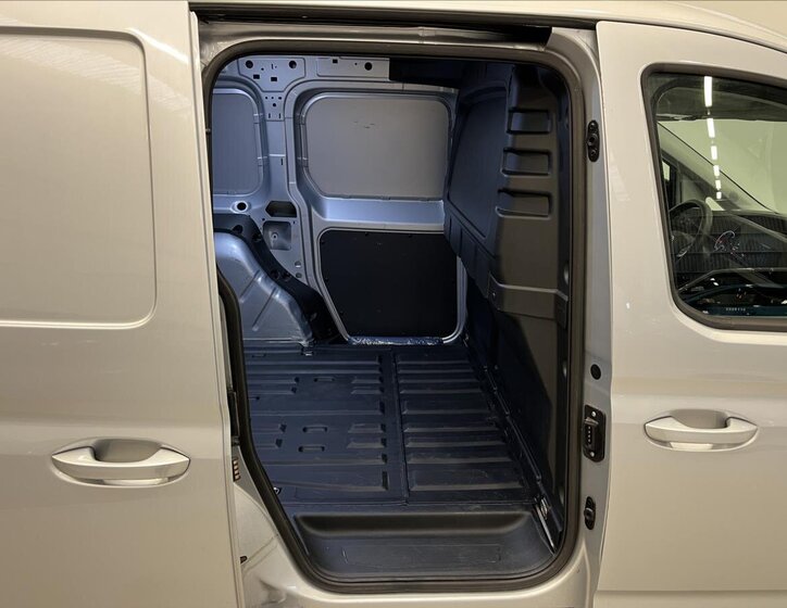 Volkswagen Caddy Skříň 2,0 l 55 kw