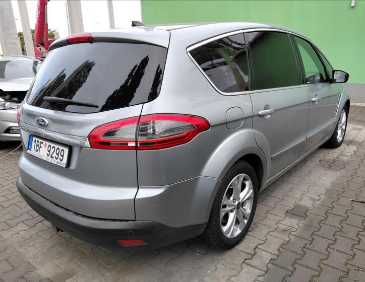 Ford S-MAX 3
