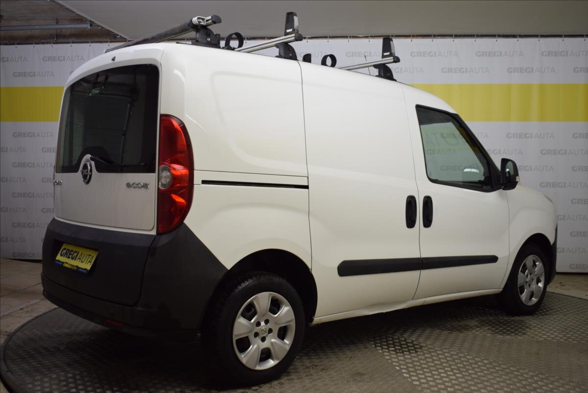 Opel Combo Ostatní 1,2 l 66 kw