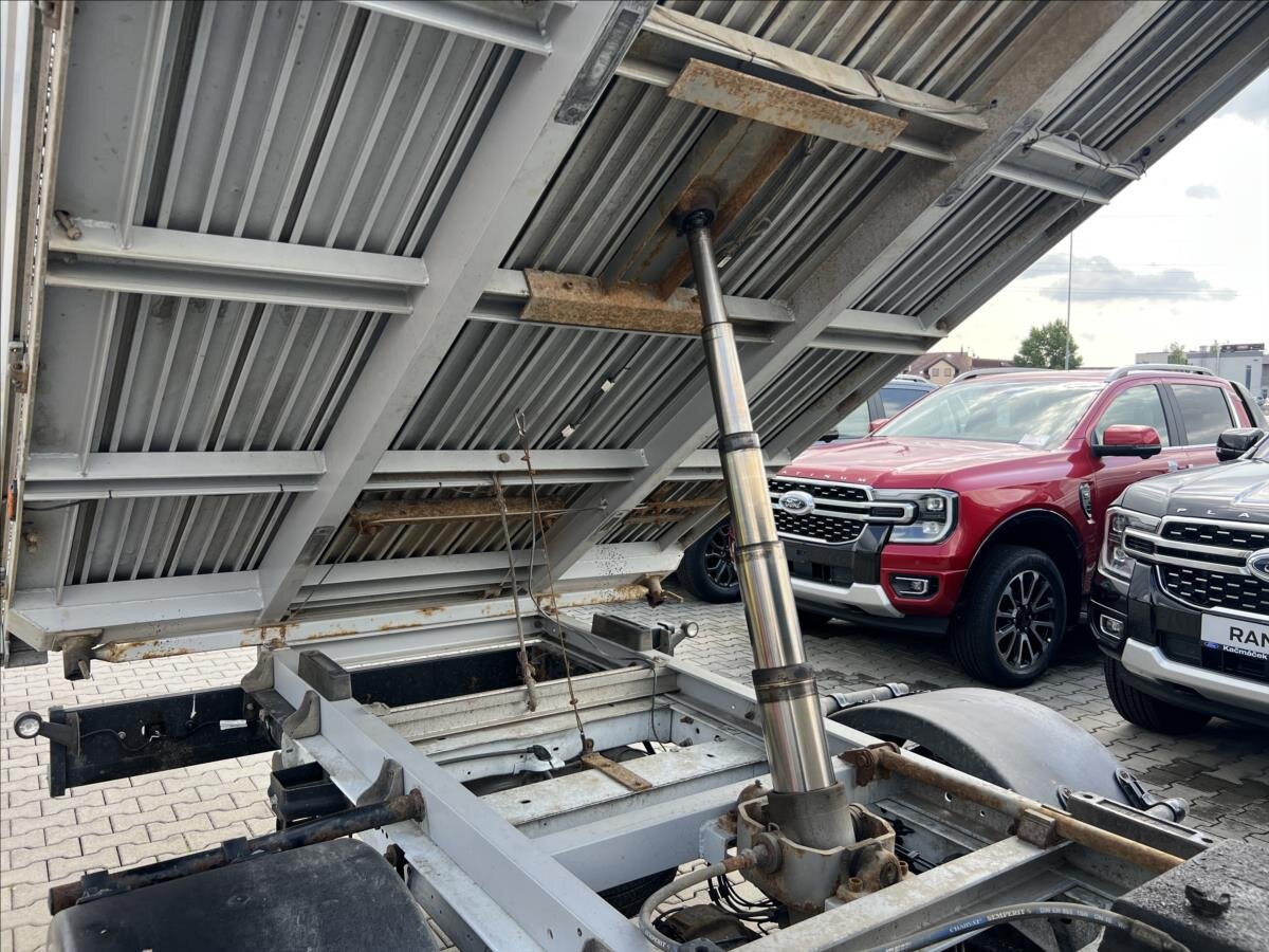 Ford Transit Sklápěč 2,0 l 96 kw