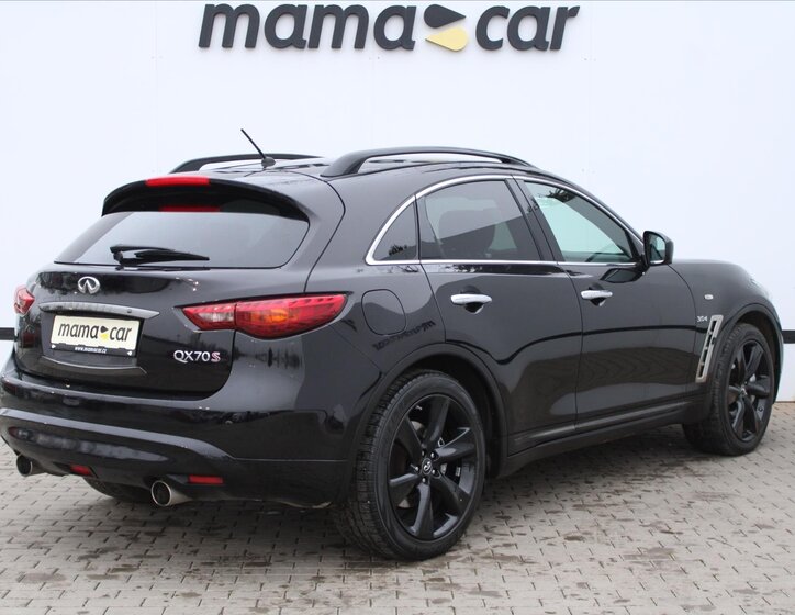 Infiniti QX70 SUV 3,0 l 175 kw