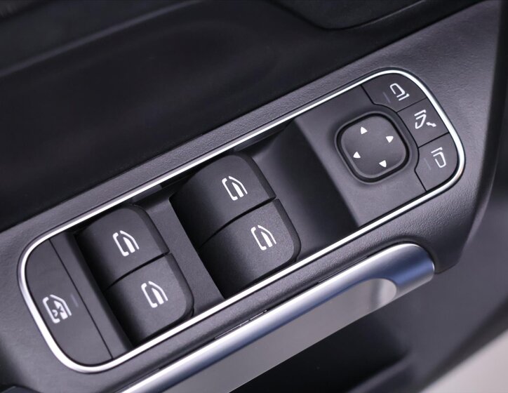 Mercedes-Benz GLB SUV / Terénní 2,0 l 110 kw