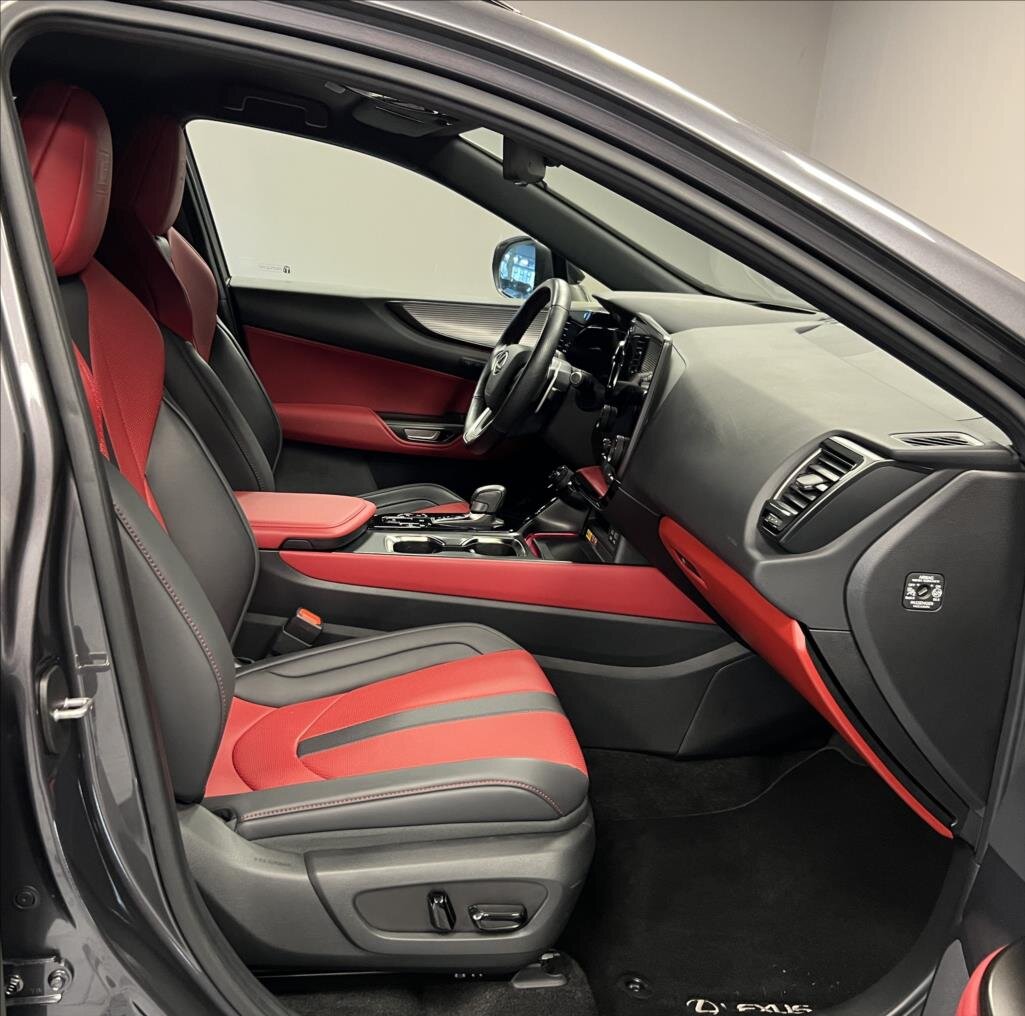 Lexus NX 450h plus SUV 2,5 l 227 kw