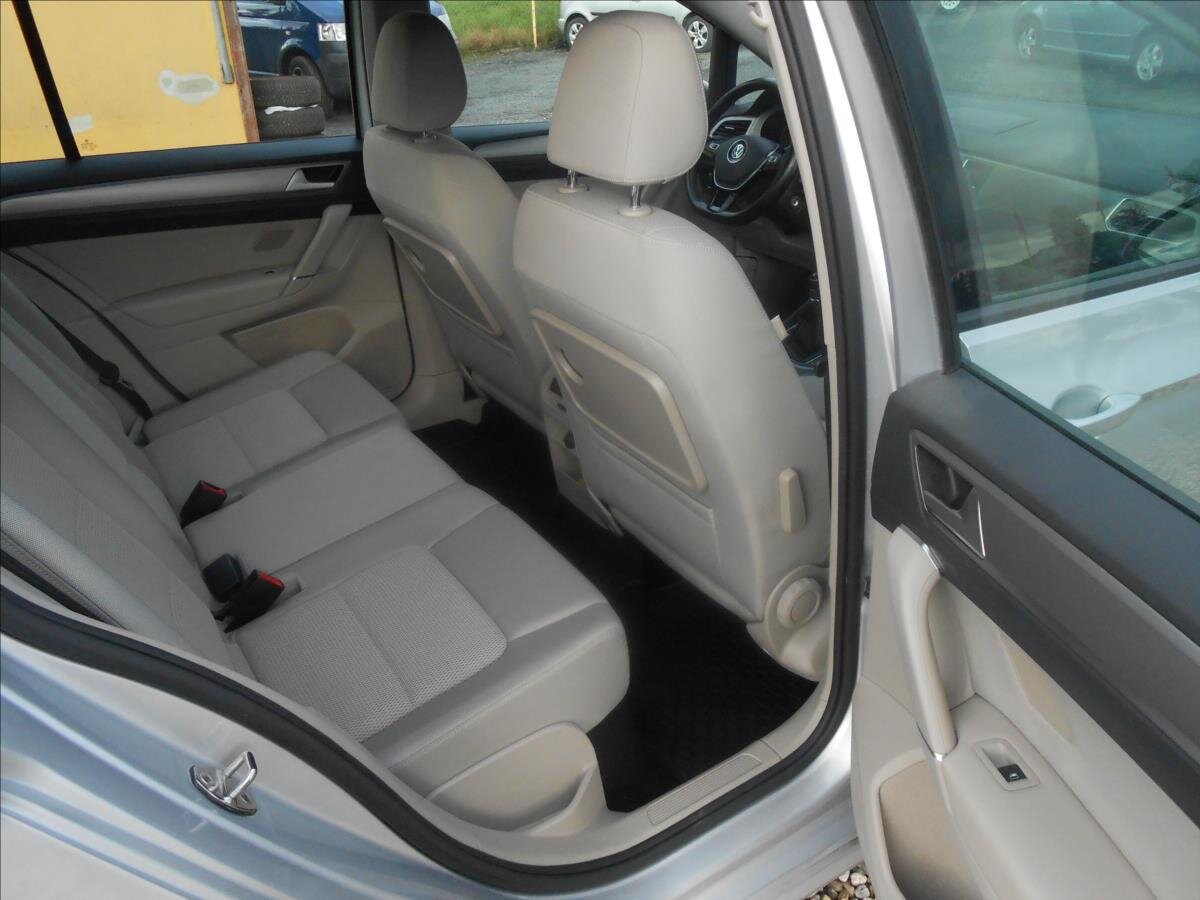 Volkswagen Golf Sportsvan