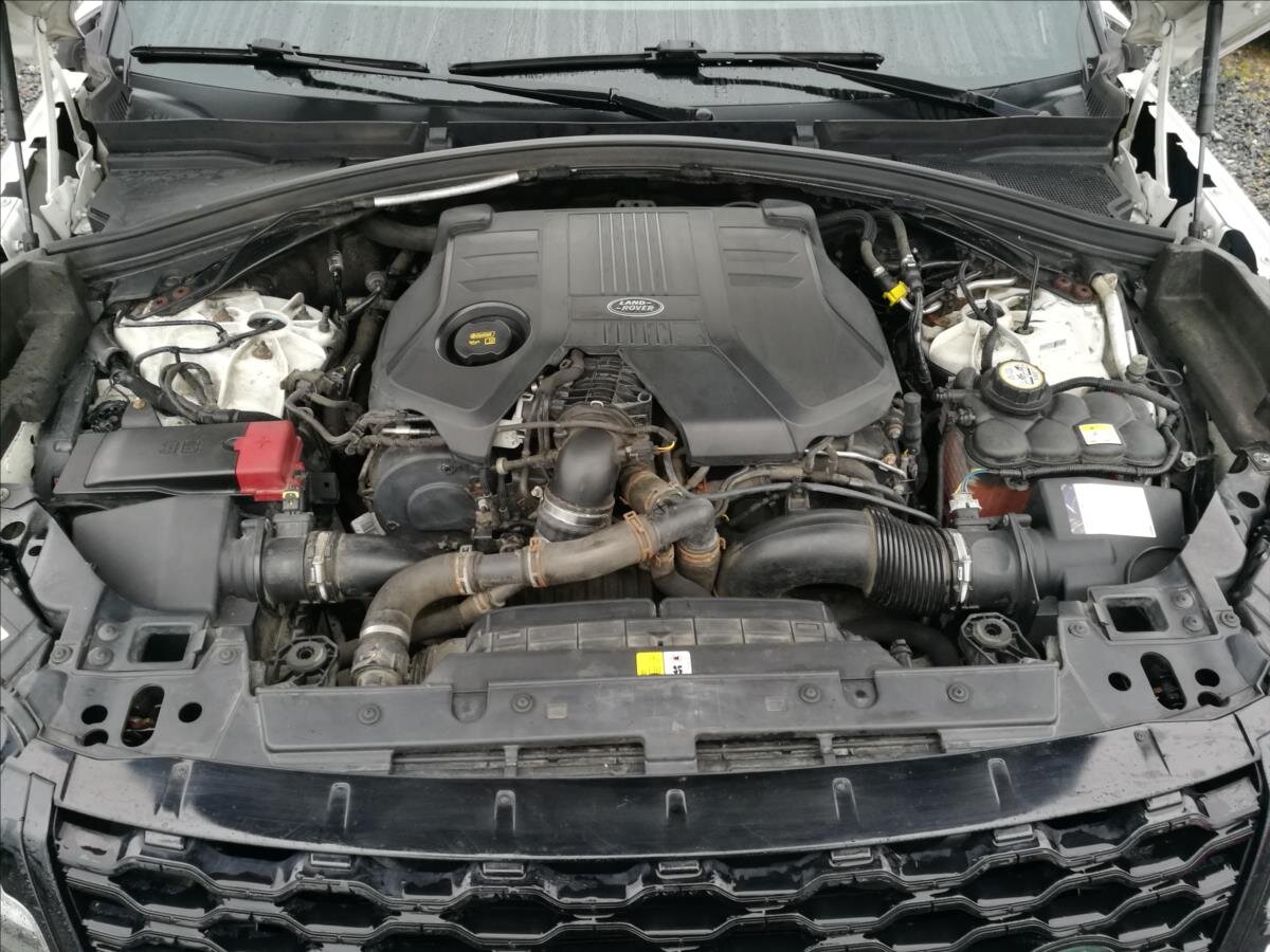 Land Rover Range Rover Velar SUV / Terénní 3,0 l 221 kw