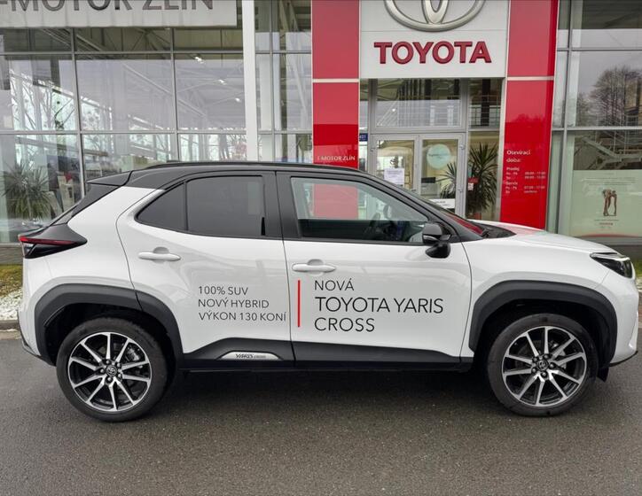 Toyota Yaris Cross 2