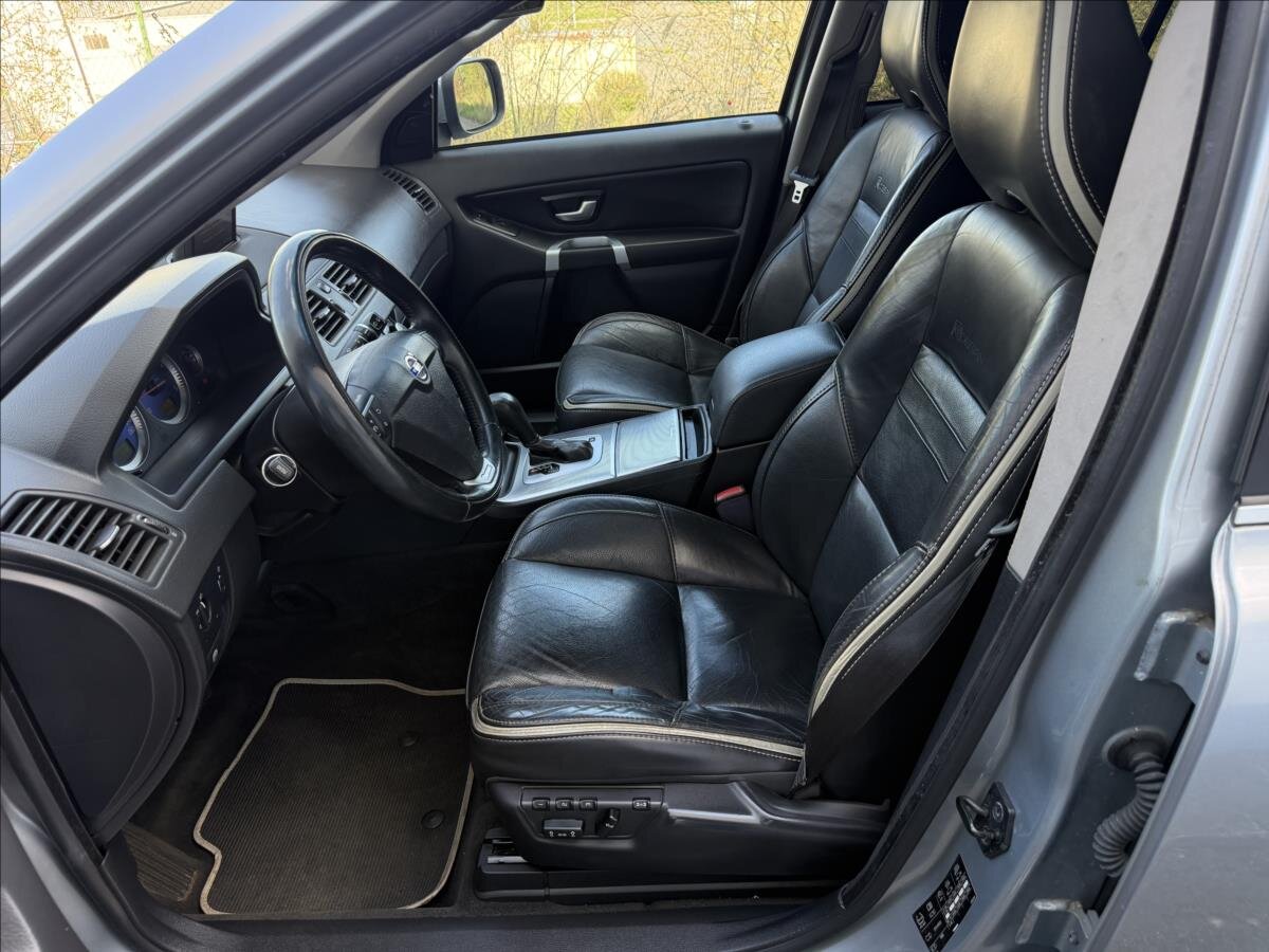 Volvo XC90 Kombi 2,4 l 147 kw