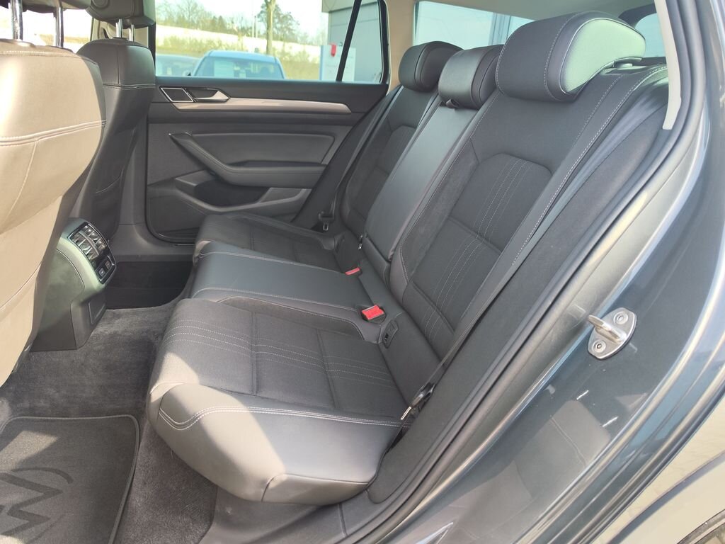 Volkswagen Passat Kombi 2,0 l 176 kw