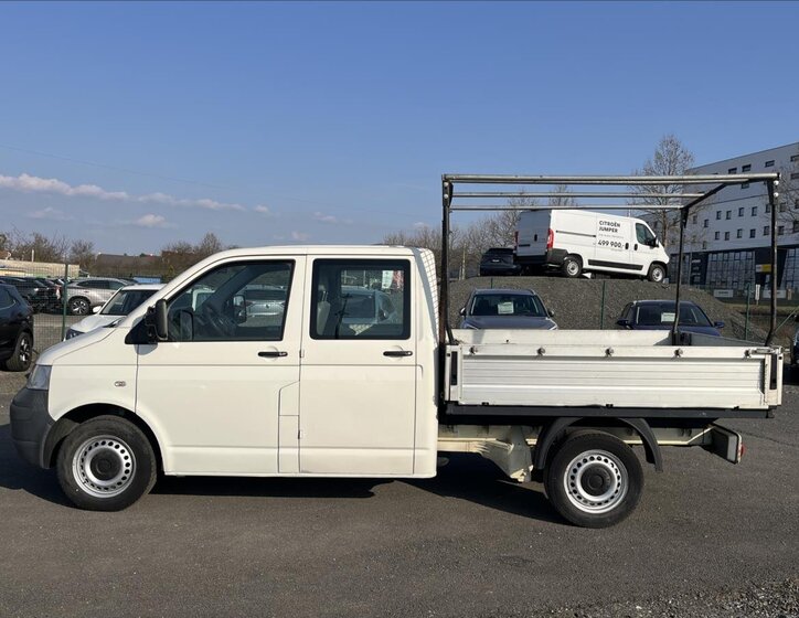 Volkswagen Transporter Valník 2,5 l 96 kw