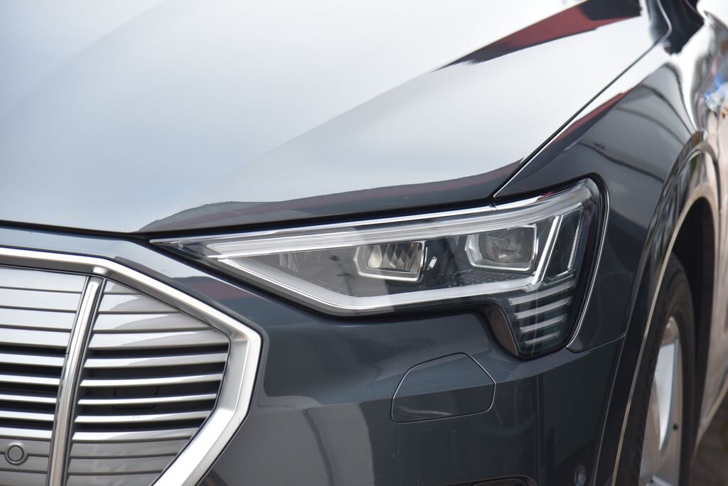 Audi e-tron SUV 0,0 300 kw