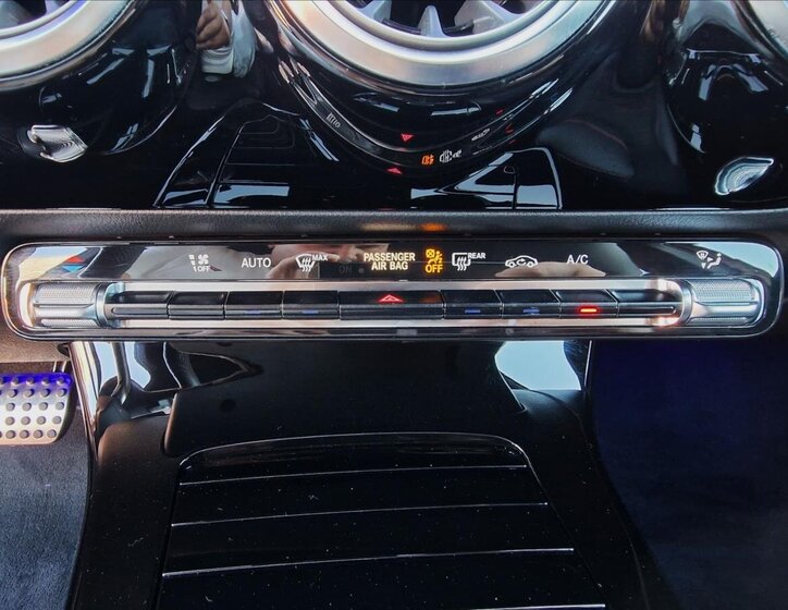 Mercedes-Benz Třídy A Hatchback 1,3 l 100 kw