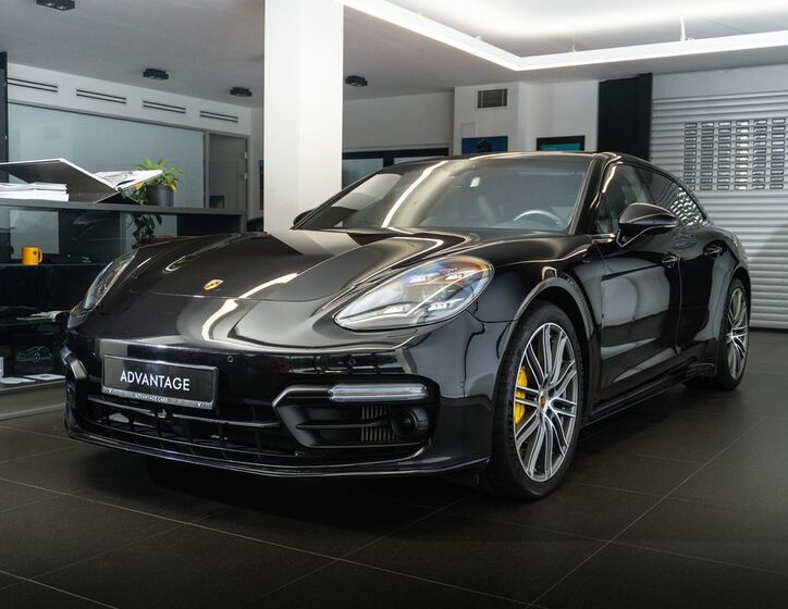 Porsche Panamera 1