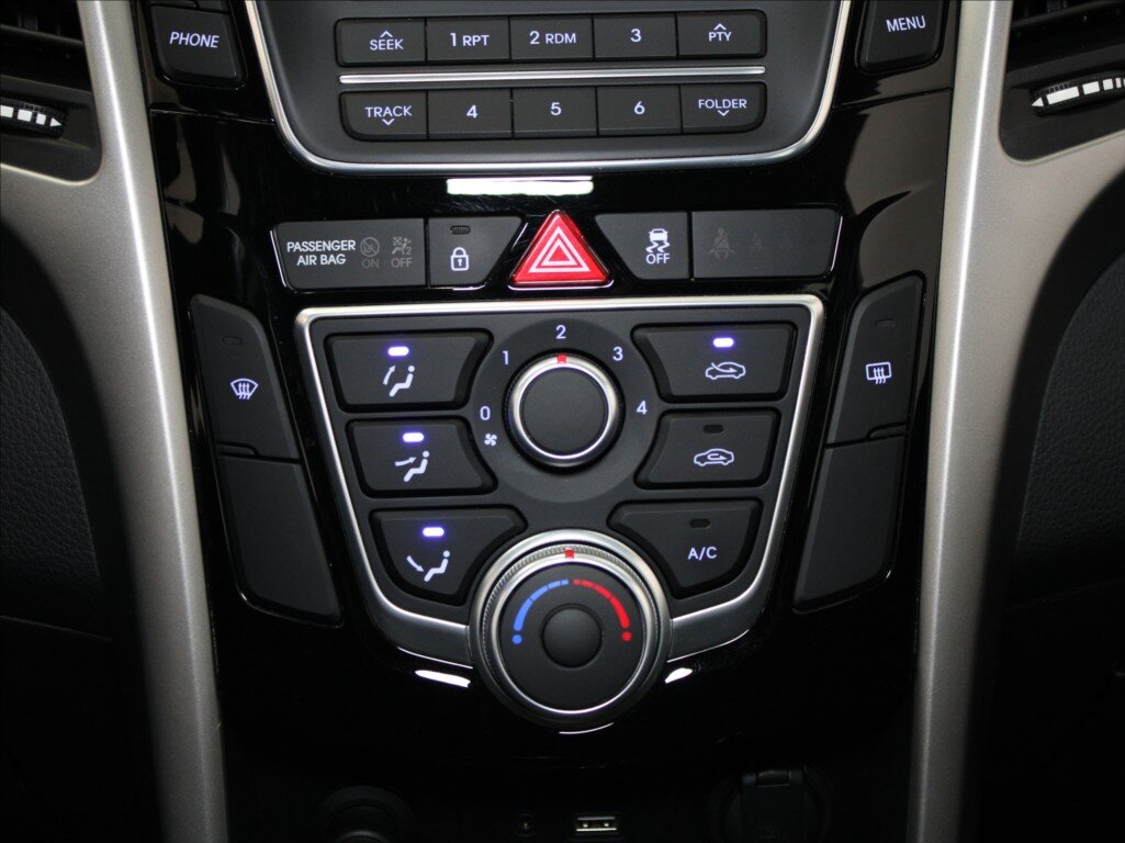 Hyundai i30 Kombi 1,6 l 99 kw