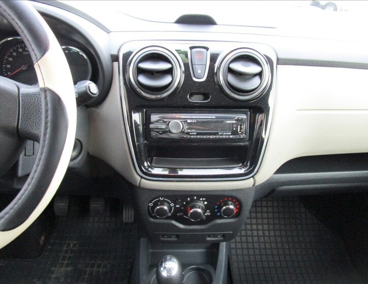 Dacia Lodgy 9
