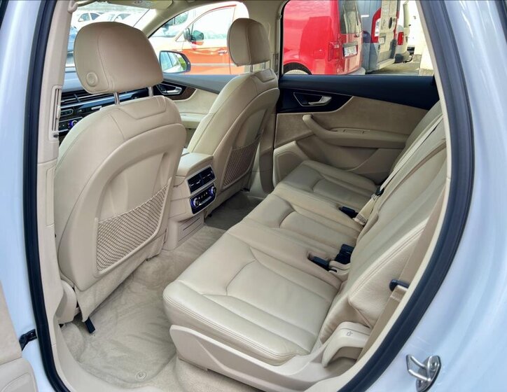 Audi Q7 SUV / Terénní 3,0 l 200 kw
