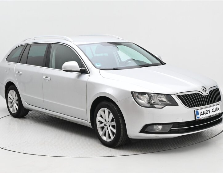 Škoda Superb Kombi 2,0 l 103 kw