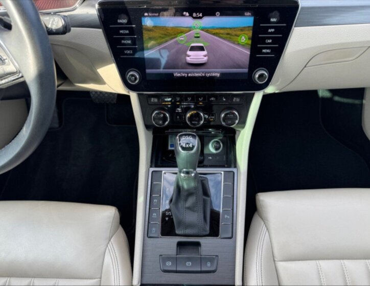 Škoda Superb Liftback 2,0 l 147 kw