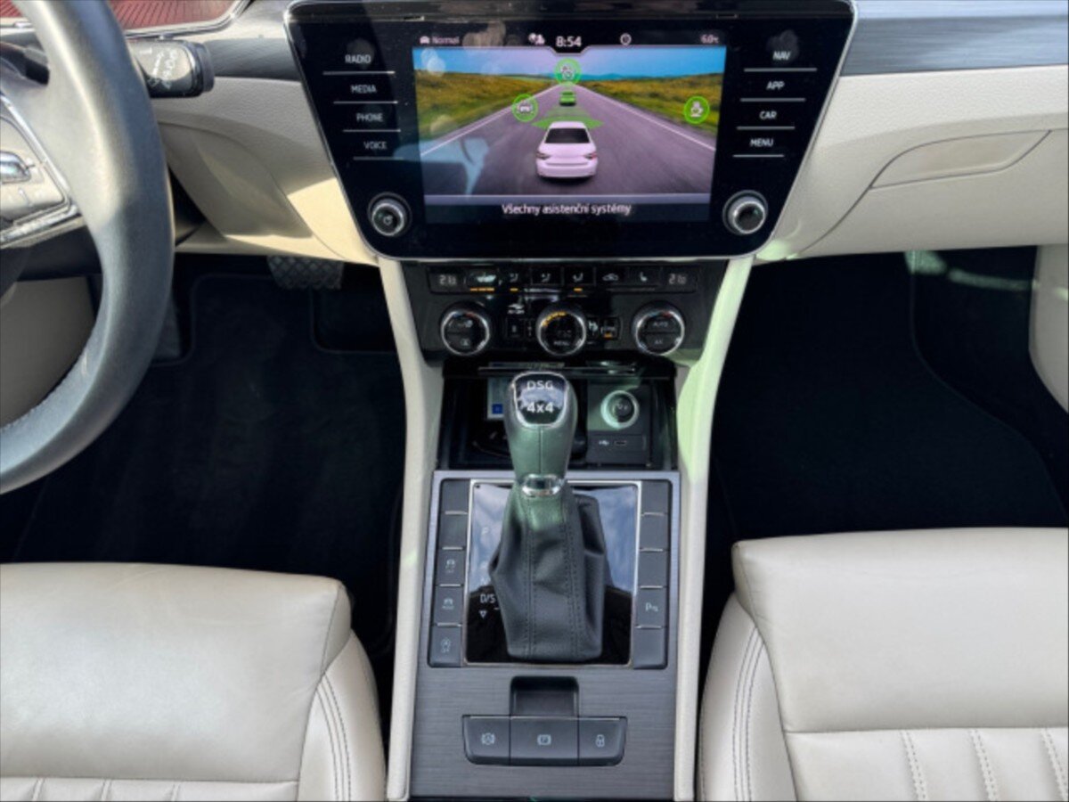 Škoda Superb Liftback 2,0 l 147 kw