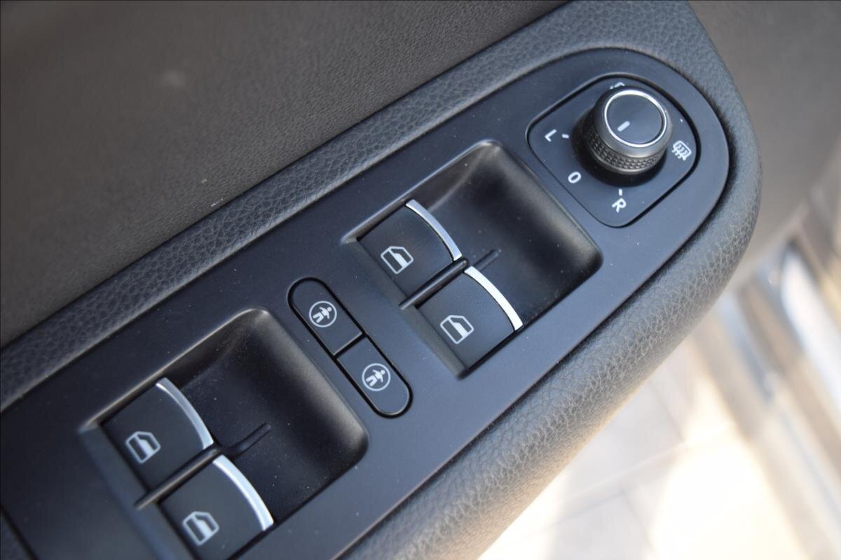 Seat Alhambra Kombi 2,0 l 135 kw