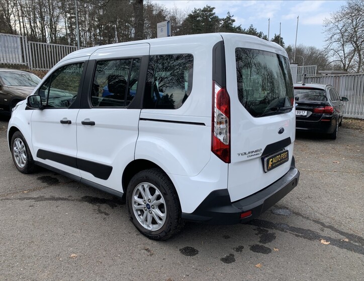 Ford Tourneo Connect 7