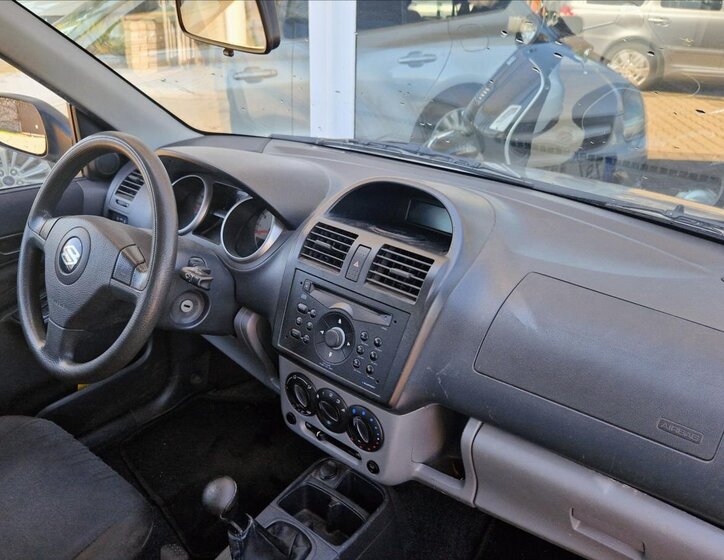 Suzuki Ignis Hatchback 1,3 l 69 kw