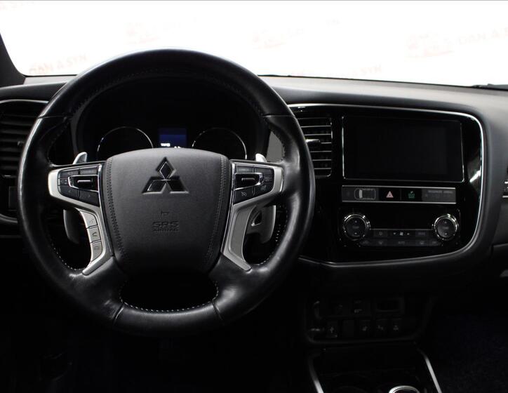 Mitsubishi Outlander 29